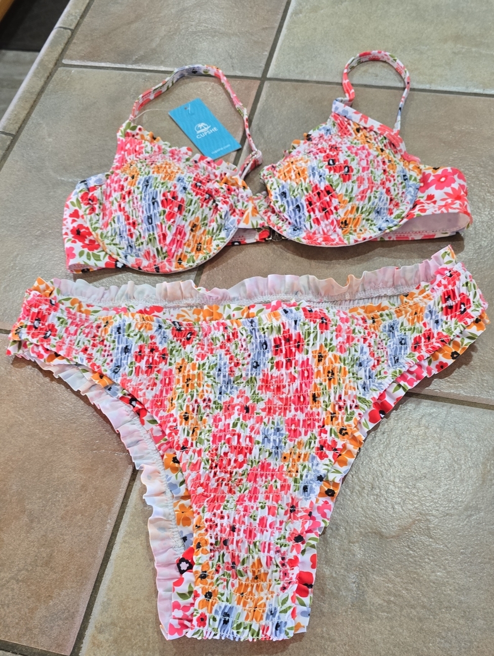 Cupshe Smocked Bikini Sz Lg Nwt
